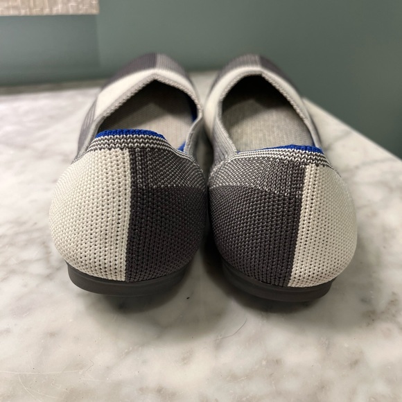 Rothy's Gray and White Patterned Flats - Picture 8 of 8